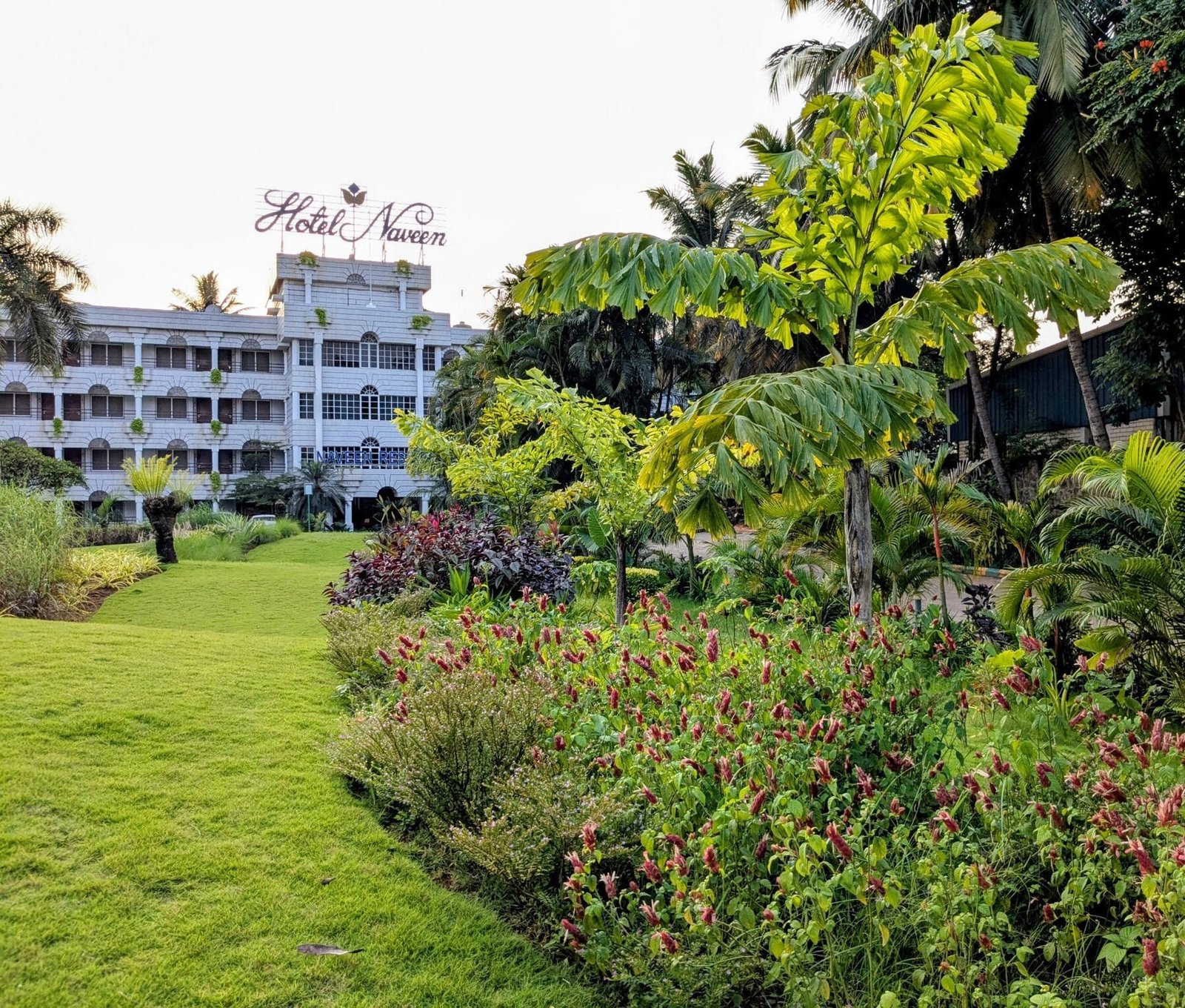 Hotel Naveen, Hubballi